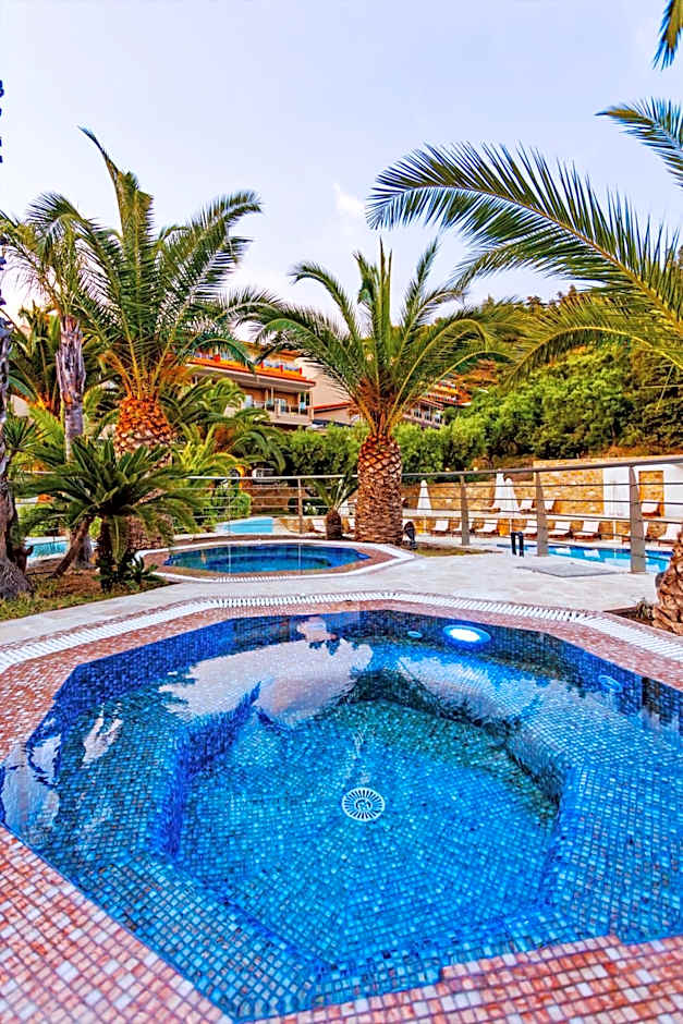 Lagomandra Hotel and Spa