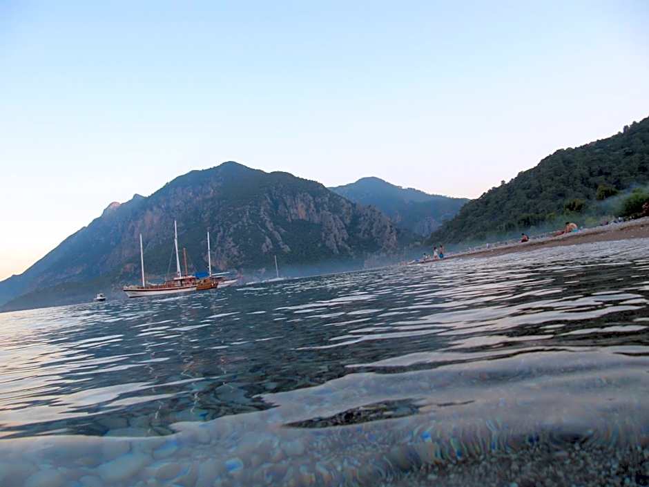Baris Pension & Bungalows