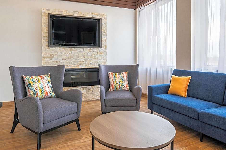 Comfort Inn & Suites