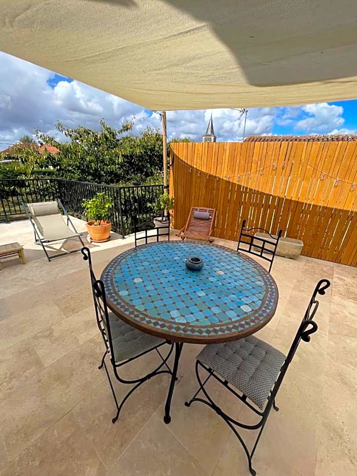 La maison de Charlotte - chambres d'hôtes-Futuroscope