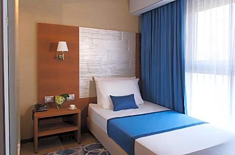 Standard Single Room Side View