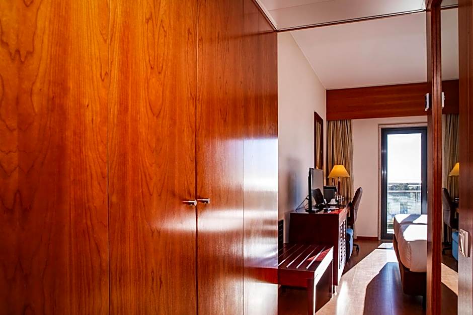 VIP Executive Santa Iria Hotel