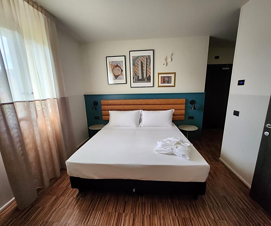 Bleis Hotel