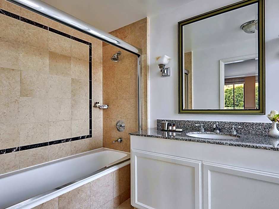 Fairmont Miramar Hotel & Bungalows