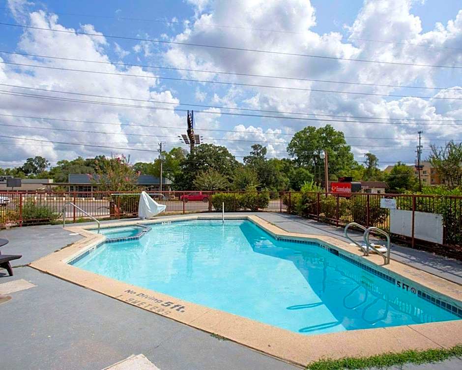 Knights Inn College Station