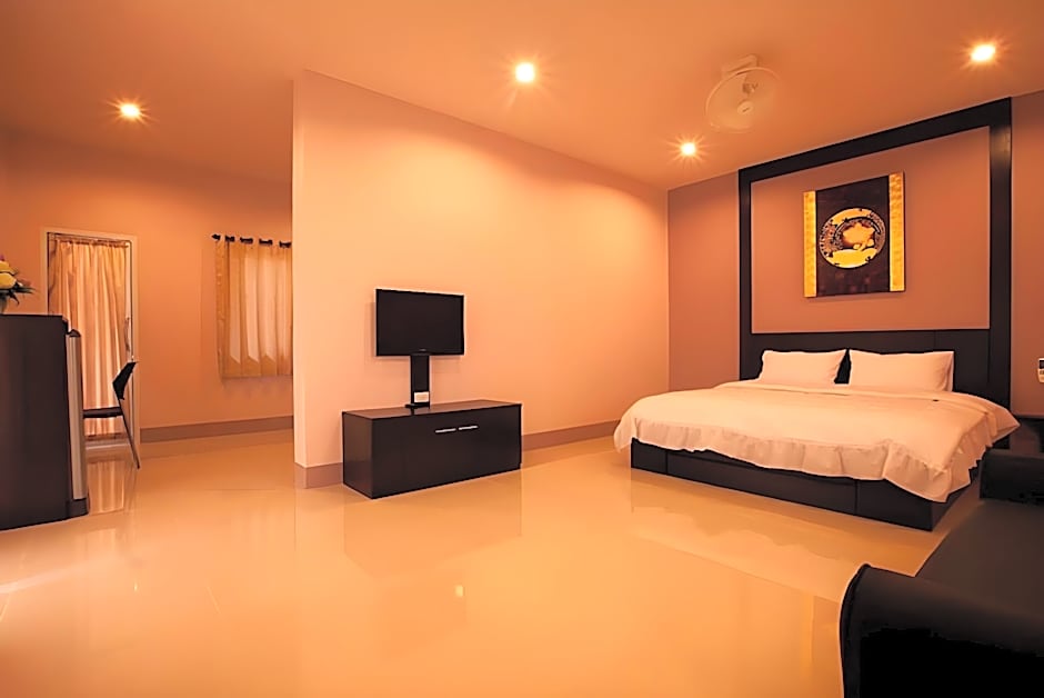 Chiangkham Grand Villa