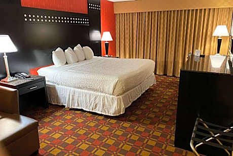 1 King Bed, One Bedroom Suite, Non-Smoking