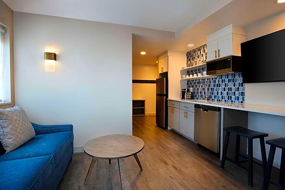 Photo 1 of 2 of One-Bedroom Suite with Two Queen Beds and Kitchenette