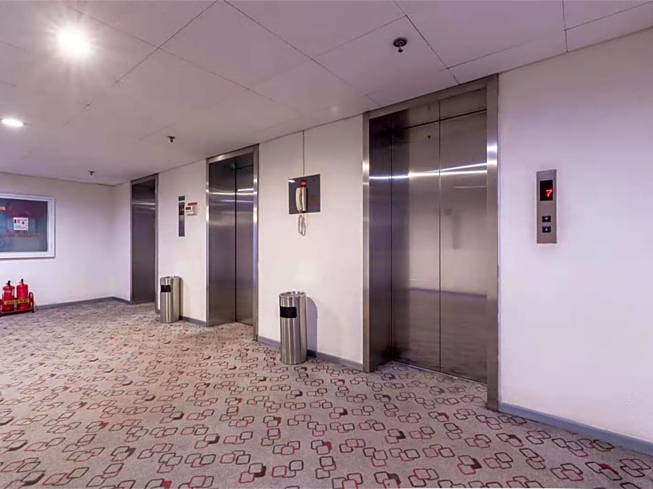 Ibis Hotel Tianjin Railway Station