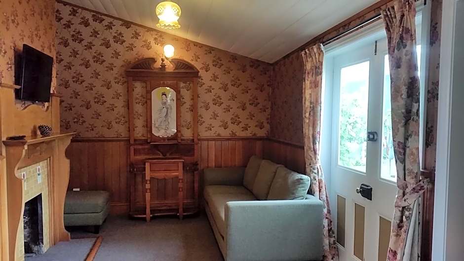 Photo 1 of 12 of 2 Bedroom Cottage