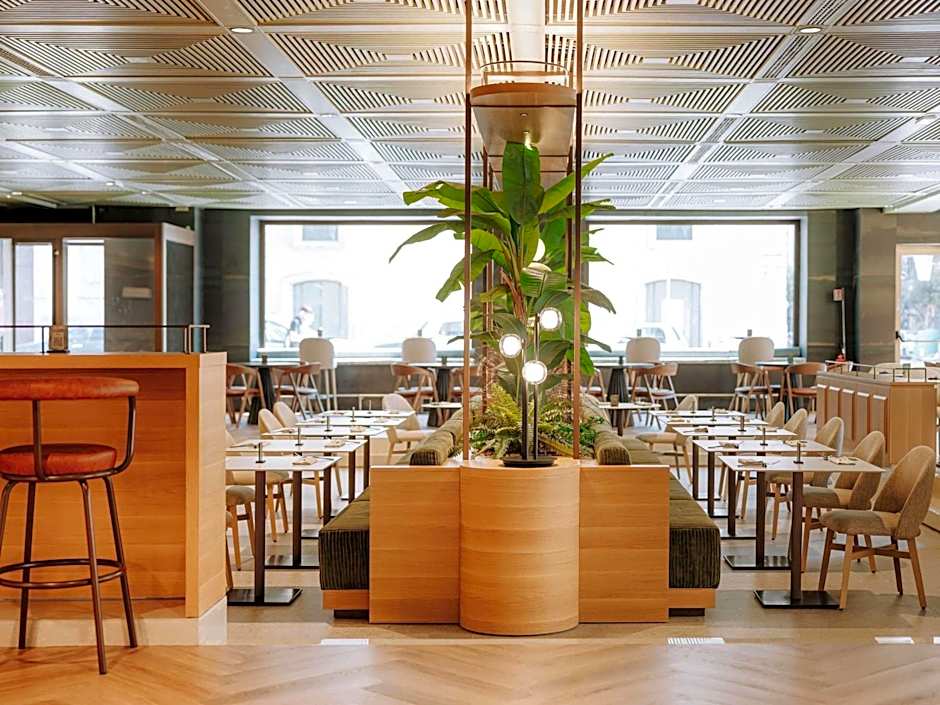 Movenpick Hotel Bari
