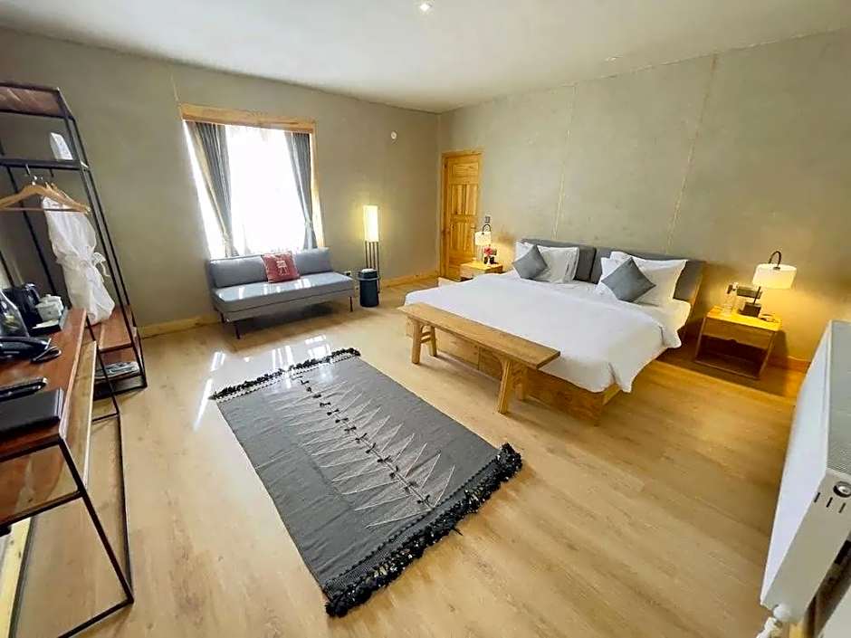 CHOSPA HOTEL