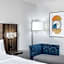 Holiday Inn Express Atlanta West - Theme Park By IHG