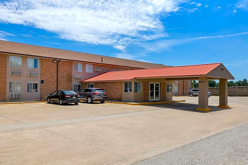 Econo Lodge Emporia