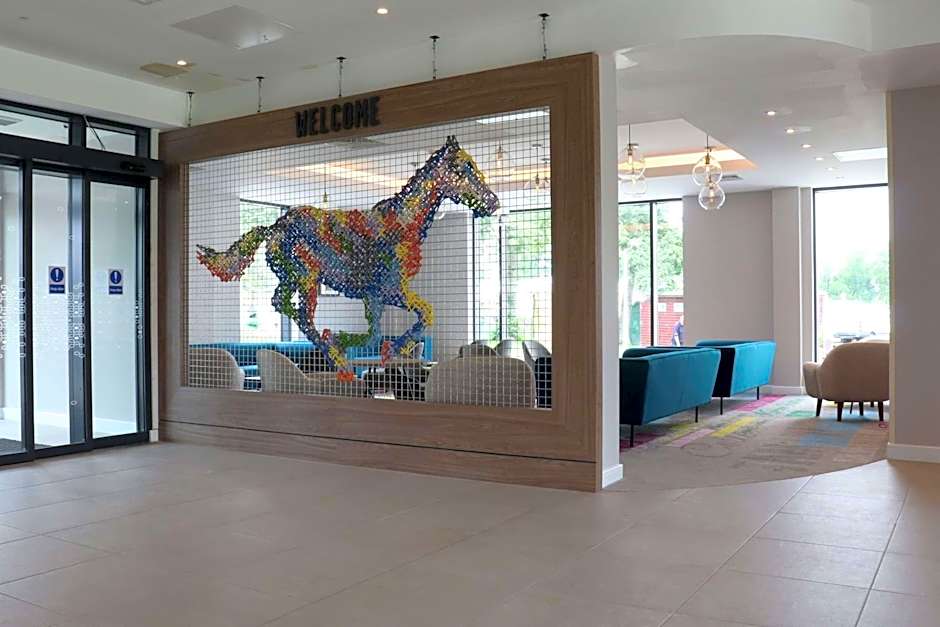 Hampton By Hilton Hamilton Park