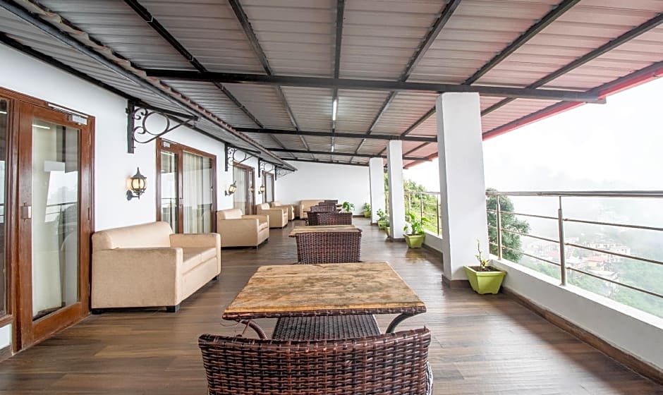 Treebo Premium Queen Of Hills Near Mall Road