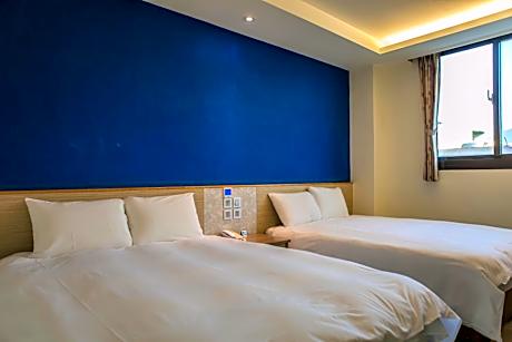 Economy Quadruple Room