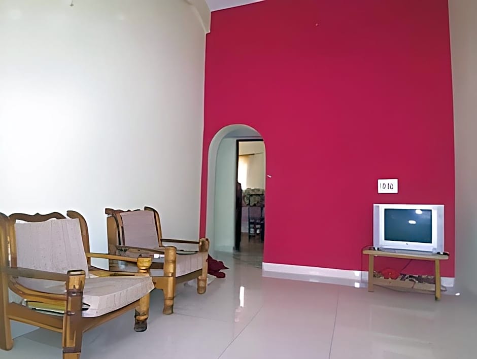 Down Hill Village Inn