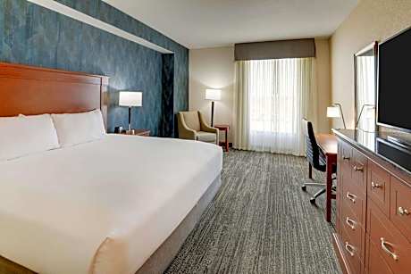 Deluxe King Room - Hearing Accessible 