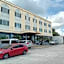 Townhouse Oak Vera Hotel Near Clark International Airport