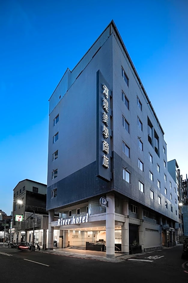 The Riverside Hotel Esthetics