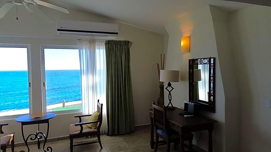 Punta Pescadero Paradise Hotel & Villas