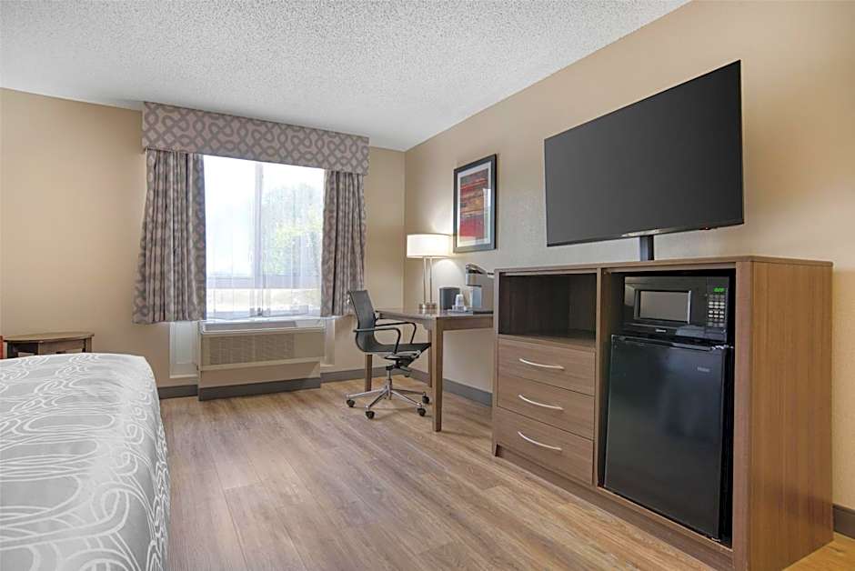 Best Western Plus Philadelphia-Choctaw Hotel and Suites