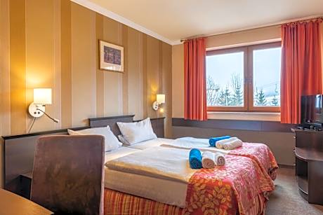 Standard Plus Family Room