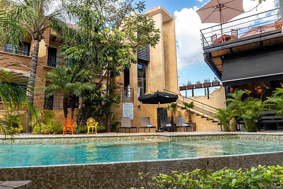 Casa de Adobe Gallery & Luxury Boutique