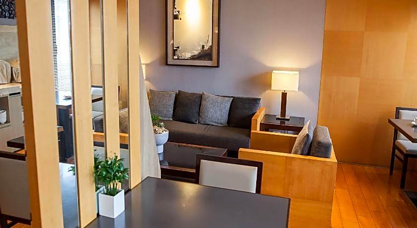 Royal Inn Taipei Nanxi - MRT Zhongshan Station