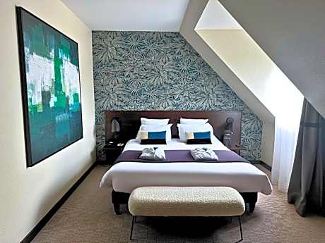 Privilege Room - Street View