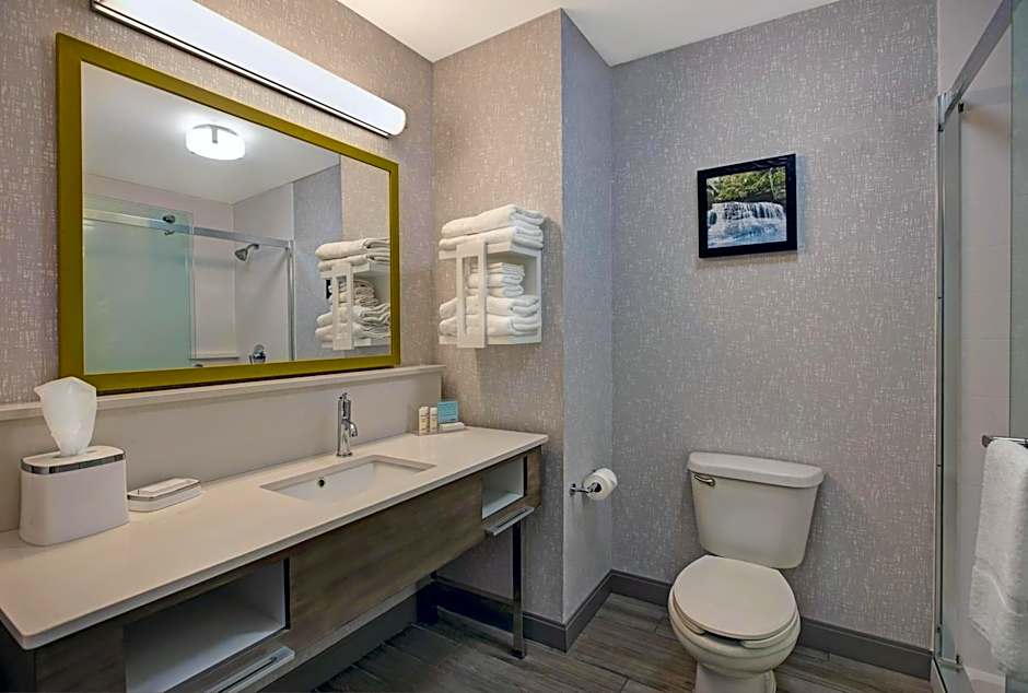 Hampton Inn By Hilton Westfield