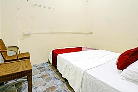 SPOT ON Room without Air Conditioning