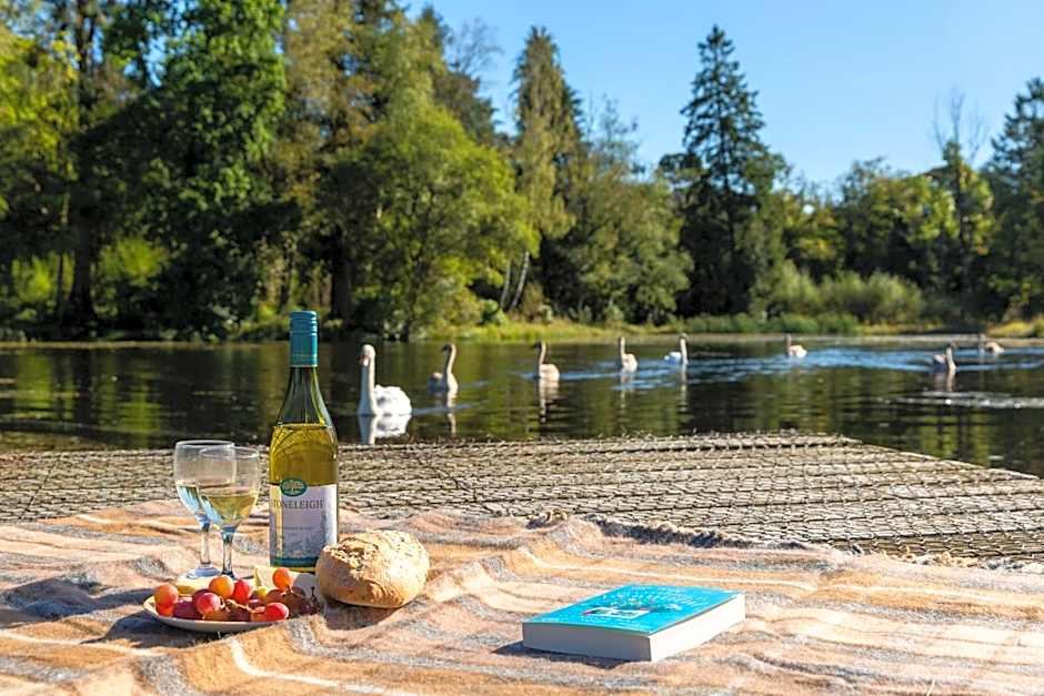 Moffat Manor Holiday Resort