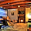 Swartberg Hotel, Cork Tree Collection