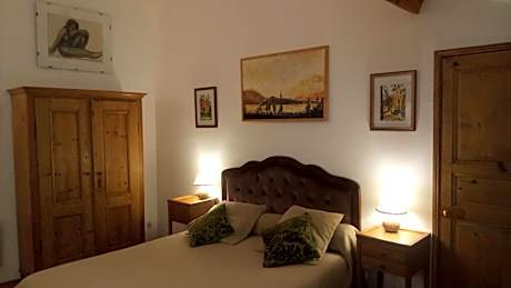 Queen Room with Garden View