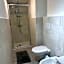 Garden House - B&B near Bus Stop to Beaches & Airport