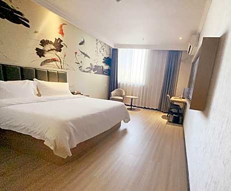 GTR - Guest Room with One 1.8M Bed