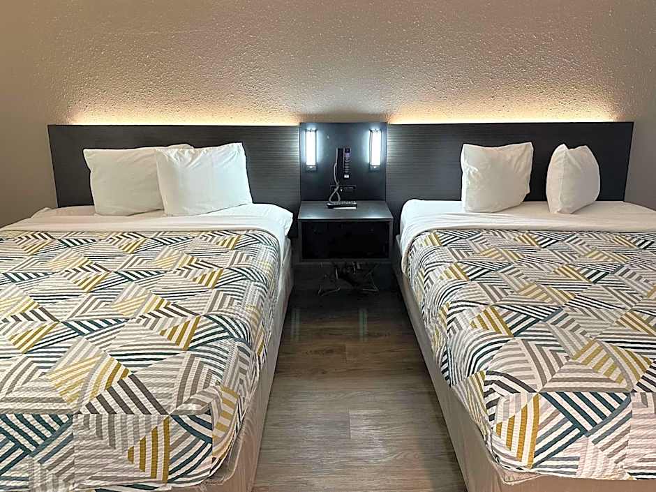 Motel 6-Pooler, GA - Savannah Airport