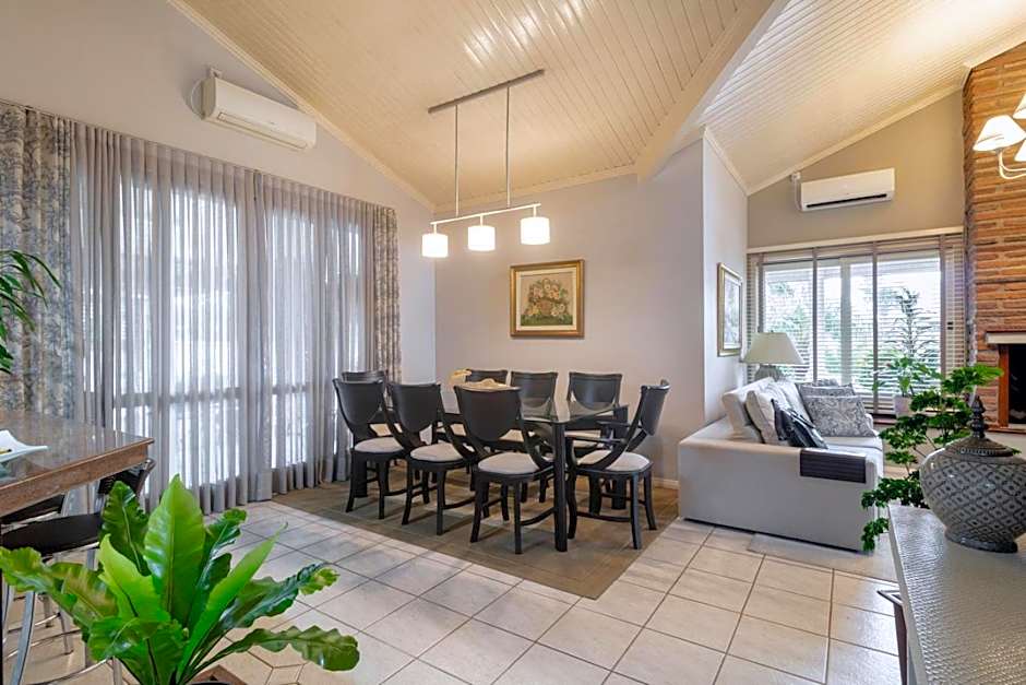 Casa c piscina, churrasq e Wi-Fi, lazer completo