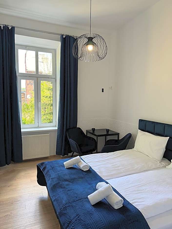 IRIS Aparthotel