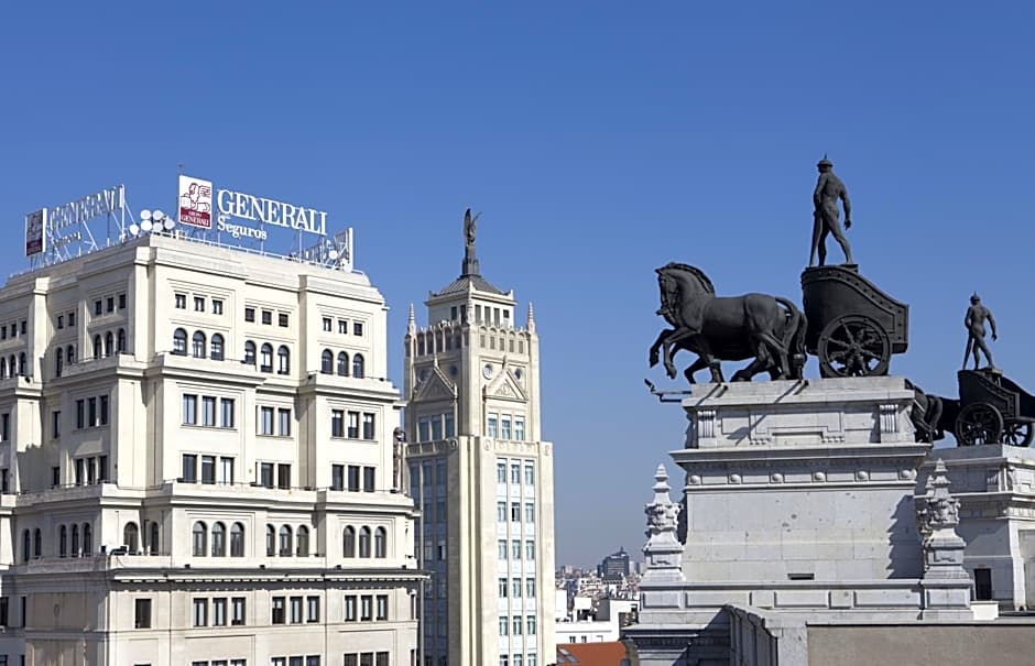 Quatro Puerta Del Sol