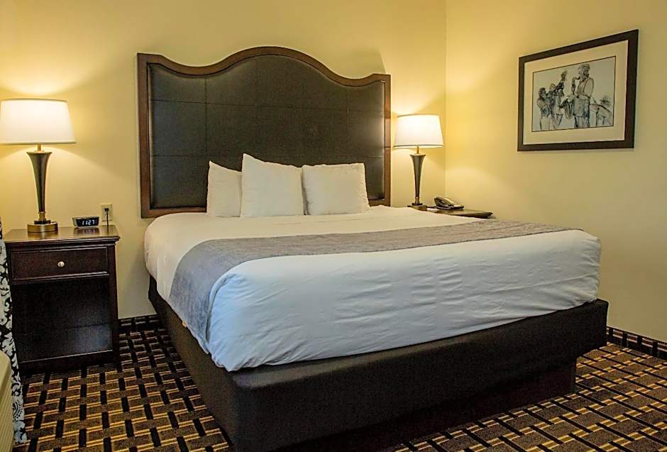 Evangeline Downs Hotel, Ascend Hotel Collection