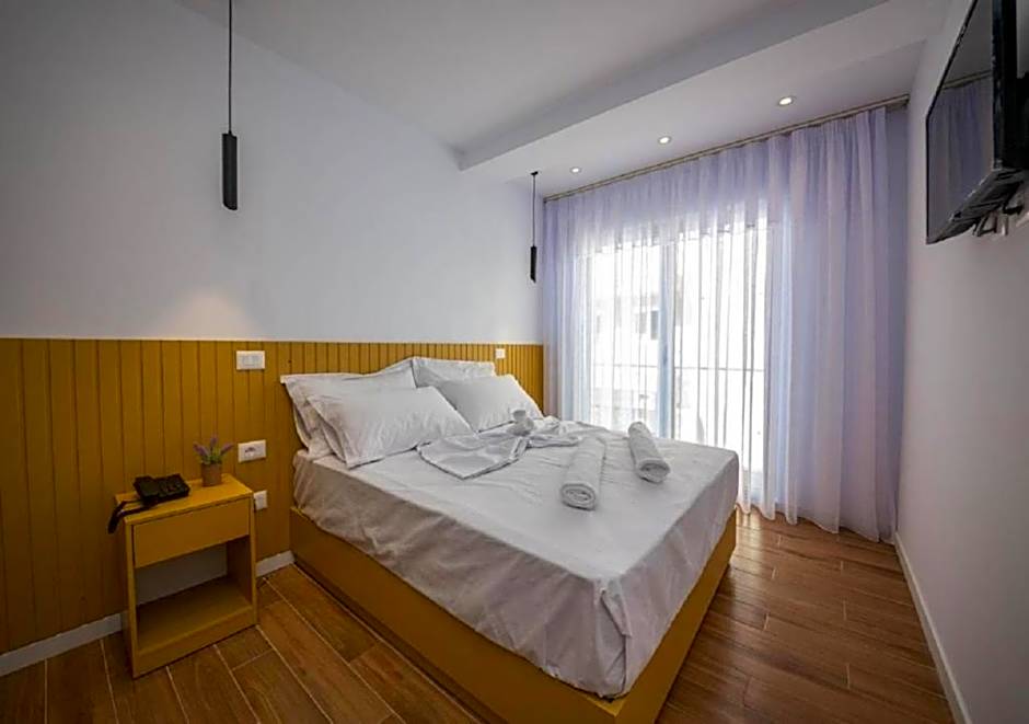 Photo 1 of 7 of Deluxe, Side Sea View