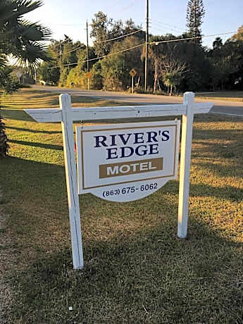 The Rivers Edge Motel