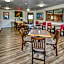 Yellowstone River Inn & Suites