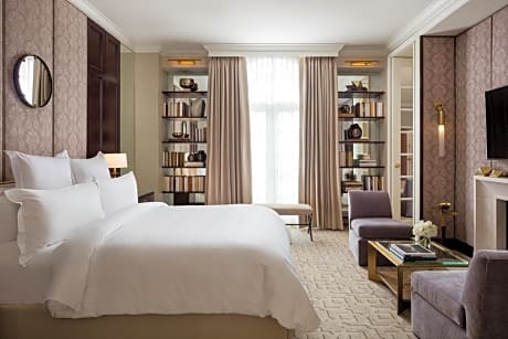 Manor Suite