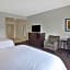 Holiday Inn Express & Suites Geneva Finger Lakes