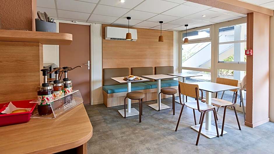 Premiere Classe Valenciennes Ouest Petite Foret Hotel