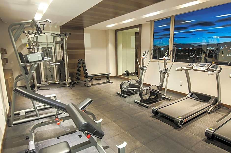 Square Small Luxury Hotel